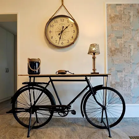 Bernstein & Breakfast 14 *