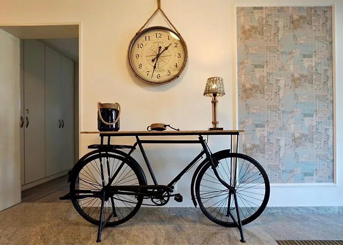 Bernstein & Breakfast 14 *